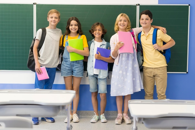 Photo group of childrens in class