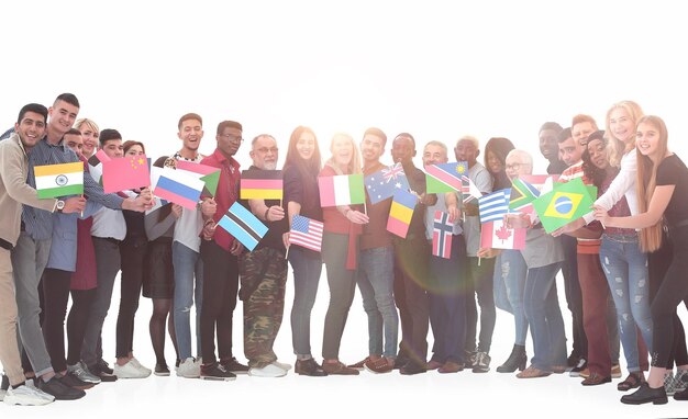 Photo group of multiethnic business people standing in office lined u