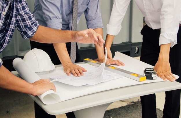 Foto gruppo di persone che lavorano