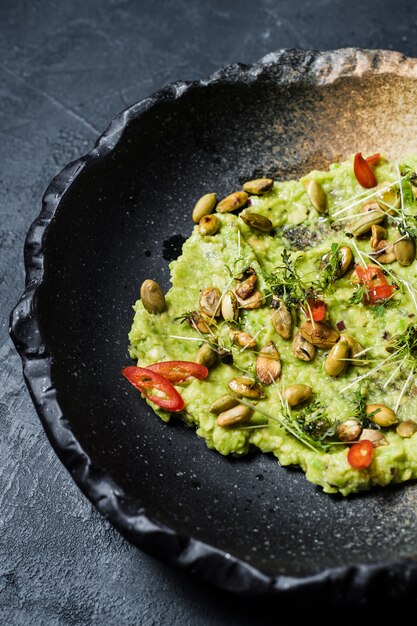 Guacamole with roasted peanuts