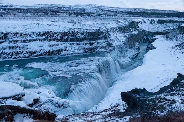 Foto gullfoss, ijsland - 01022018 gullfoss een van de mooiste waterval van ijsland.