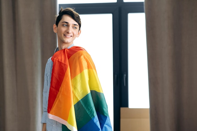 Guy homo homoseksueel vriendje vlag lgbt