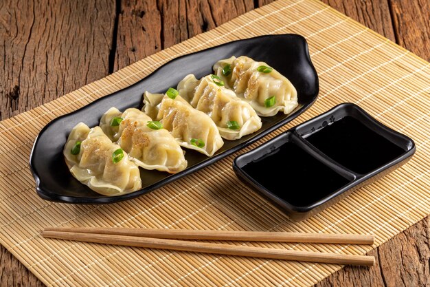 Gyoza of Jiaozi Traditionele Chinese en Japanse gerechten