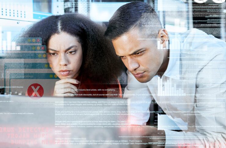 Photo 伺服器中具有未來數據的黑客覆蓋或程序員為網絡安全 404 網絡故障或數據分析 it 團隊工作或開發者為 ux 設計未來大數據或金融科技和人工智能技術