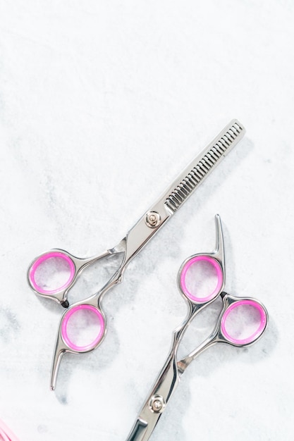 Hair cutting scissors