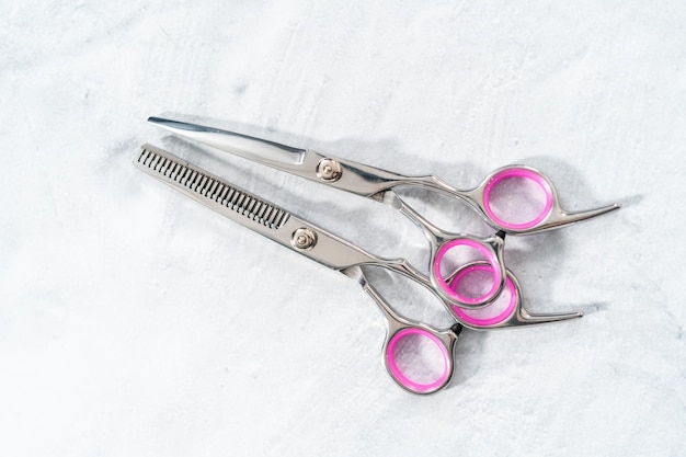 Hair cutting scissors