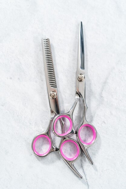 Hair cutting scissors