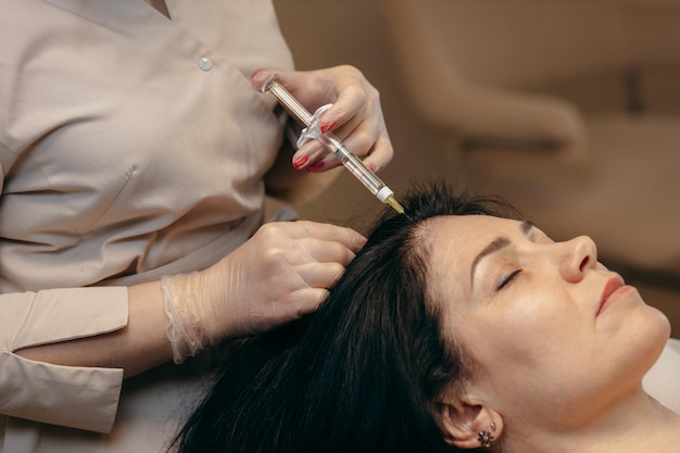 hair injection in a beauty salon