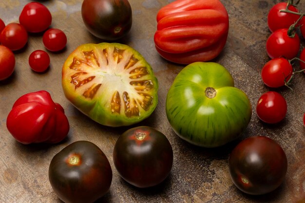 Half a green tomato Tomatoes of different varieties