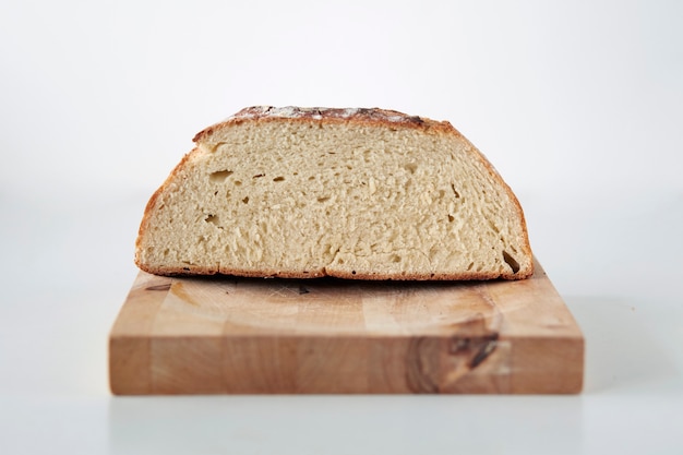 写真 白パンの自家製パンの半分