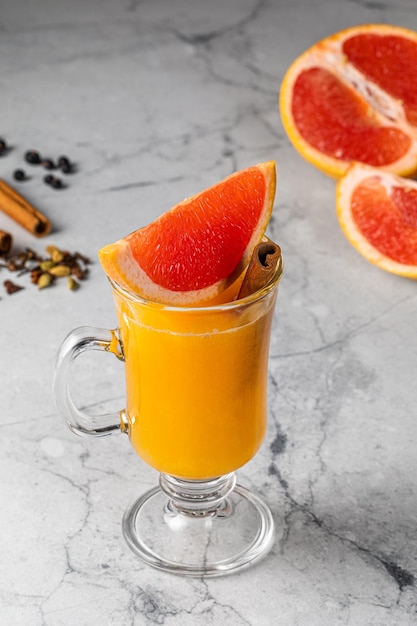 Half orange colored tangerine Isolated orange juice Orange fruits and splashing Juice