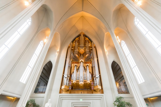 Foto interno della cattedrale di hallgrimskirkja