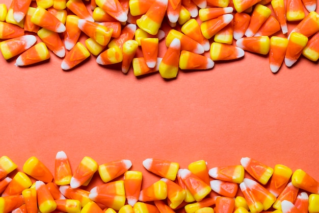 Photo halloween candy corn sweet background with copy space