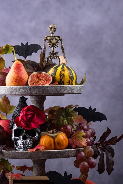 Halloween-compositie met herfstfruit