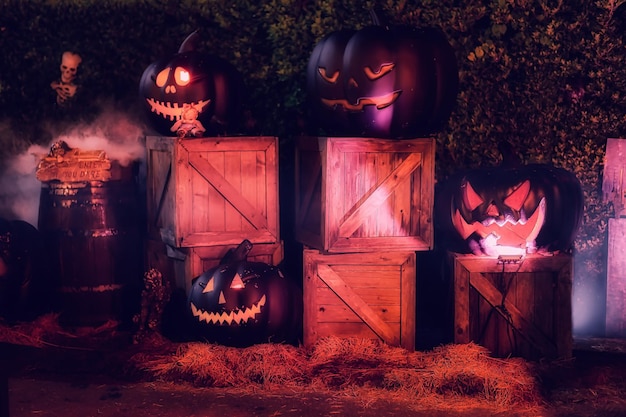 Halloween-decoratie met pompoen en schedel