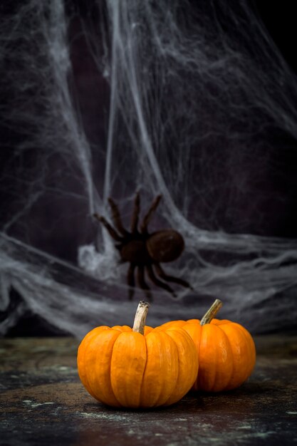 Halloween-decoratieachtergrond. pompoenen