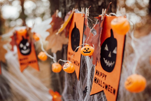 Decorazioni di halloween per feste notturne all'aperto concetto di tradizioni di halloween