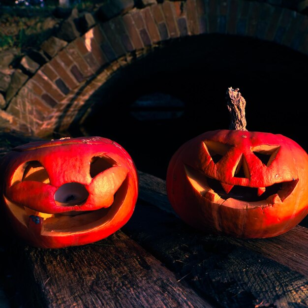 Foto disegno di halloween con zucche diy zucche di halloween su uno sfondo naturale