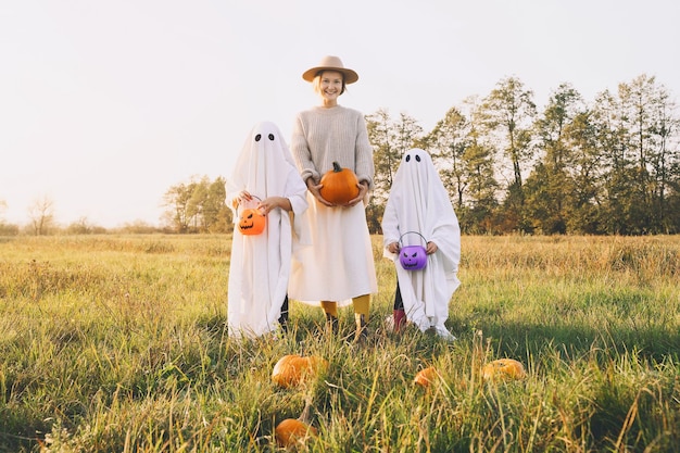 Halloween familie- en kindervakantieconcept