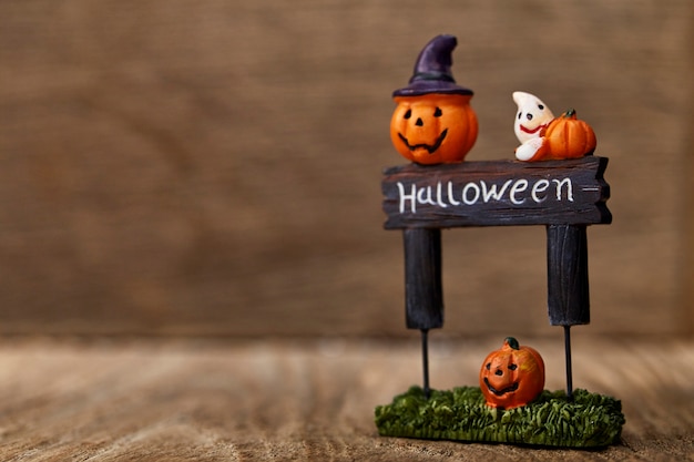 Halloween-feest op houten achtergrond