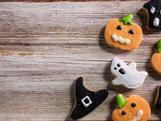 Photo the halloween gingerbread cookies  for food and holiday concept