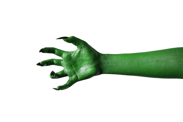 Foto colore verde di halloween della mano del mostro delle streghe o di zombie isolata su fondo bianco