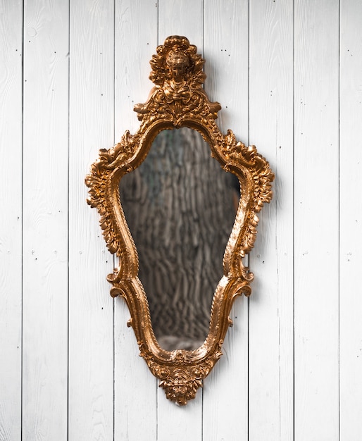 Photo halloween  mirror on white background