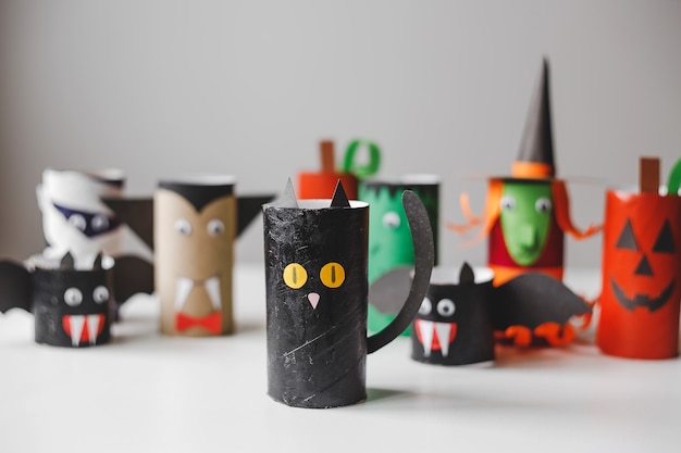 Halloween monsters from toilet paper rolls Childrens crafts for Halloween