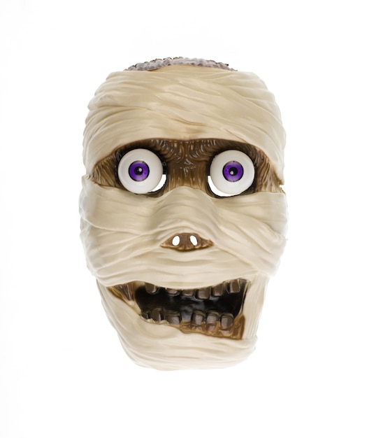 Foto maschera di mummia di halloween isolata su sfondo bianco