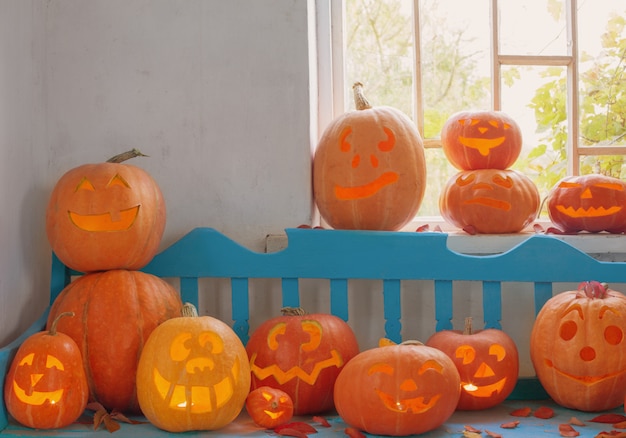 Halloween-pompoen binnen