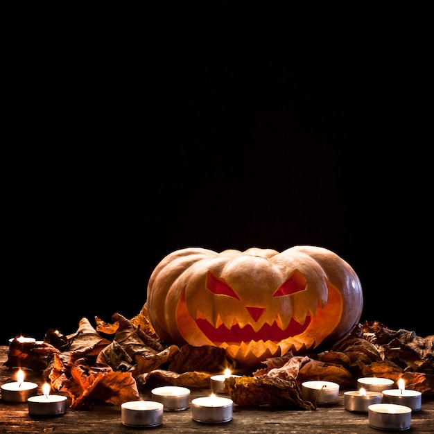 Photo halloween pumpkin in the dark