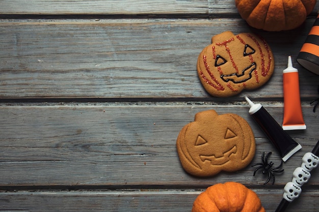 Halloween pumpkin gingerbread cookies
