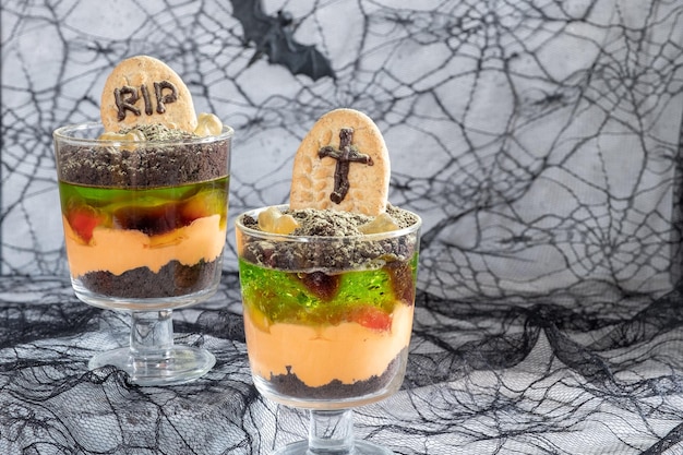 Tazze da dessert del cimitero di halloween