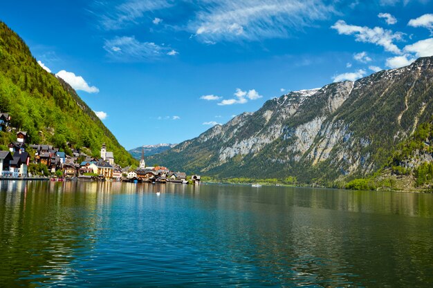 Foto villaggio di hallstatt, austria