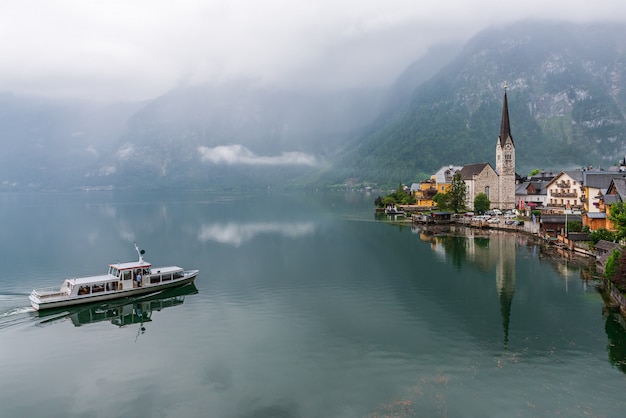 Hallstatt village in Salzkammergut