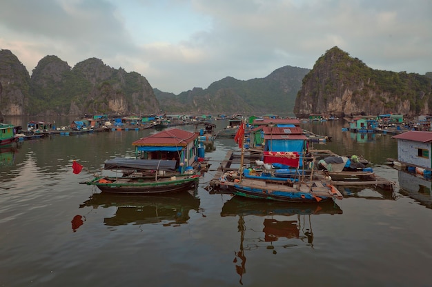 Halong Bay VietnamGenomen in januari