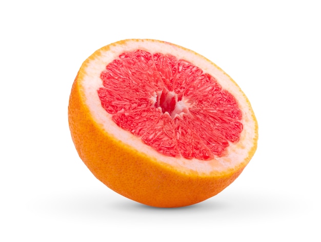 Halve grapefruit op witte ruimte