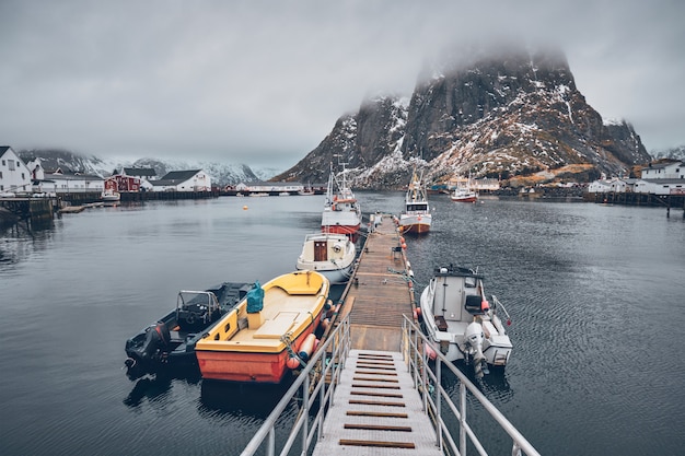 Paesino di pescatori di hamnoy sulle isole di lofoten, norvegia