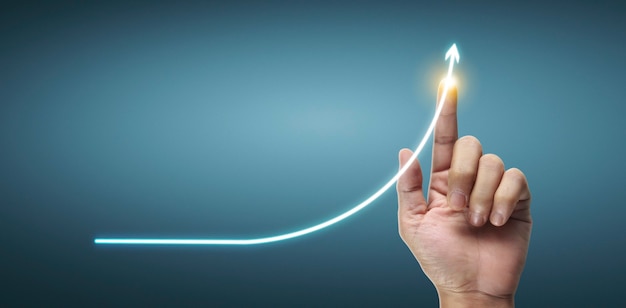 Hand aanraken van grafieken van financiële indicator en boekhoudkundige analyse van markteconomie