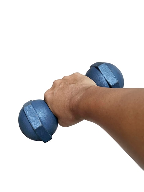 Hand die dumbbell vasthoudt op een geïsoleerde witte achtergrond