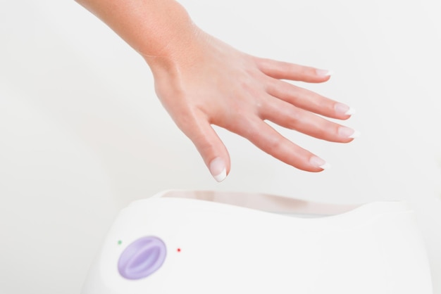 Hand treatment in paraffin bath