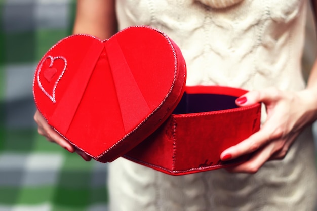 Hand valentine heart box