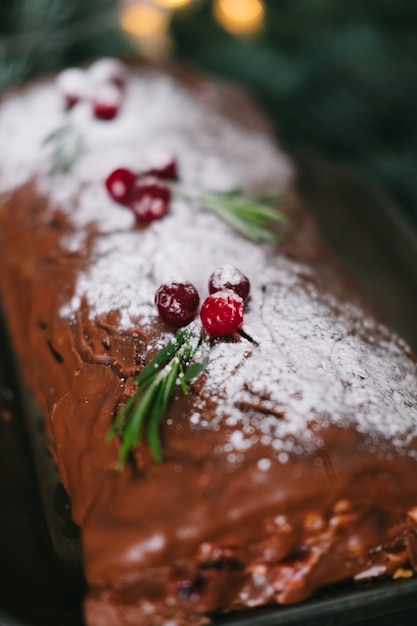 Handgemaakte zelfgemaakte snoepjes op een achtergrond van Kerstmis. Koken. Versteviging