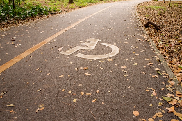 Foto handicap track voor oefening in het park