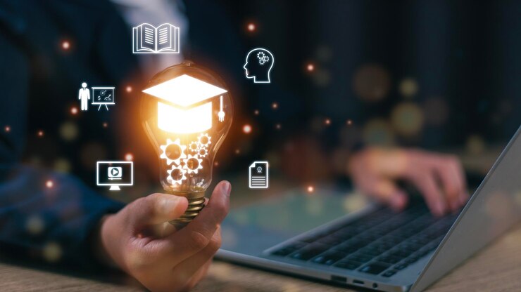 Photo hands showing graduation hat internet education course degree elearning graduate certificate program concept study knowledge to creative thinking ideas and problemsolving solutions
