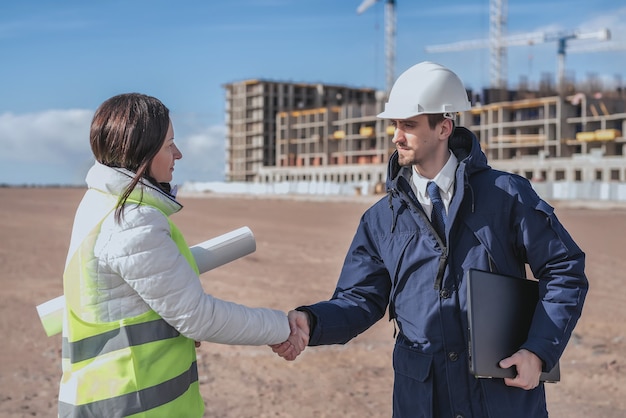 Photo handshake between the developer and the client