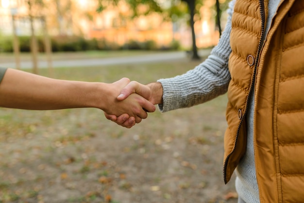 Foto stretta di mano