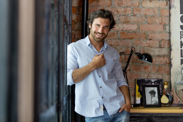 Photo handsome man portrait