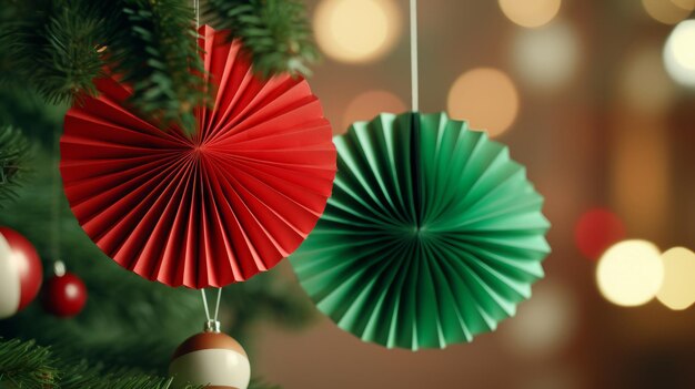 Foto handwerk trendy papier origami kerstversieringen voor huisdecoratie en dennenboom