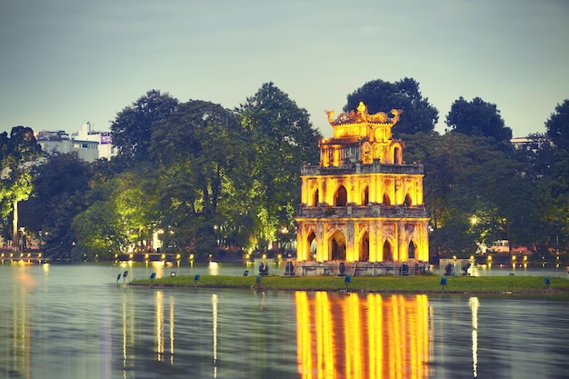 Hanoi bij nacht